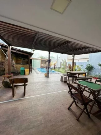 Imagem Vendo Casa, Porteira Fechada, com 250 m², 4 quartos s/ 2 suítes, sala p/ 3 ambientes, piscina, e 3 vagas