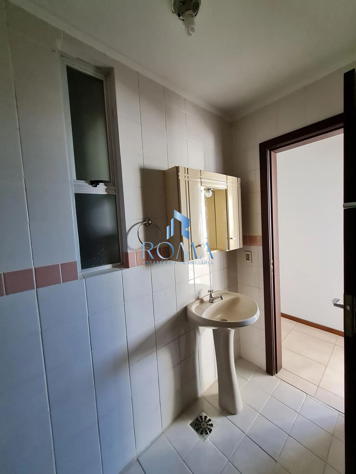 Imagem Apartamento 2 dormitórios à venda Centro Santa Maria/RS