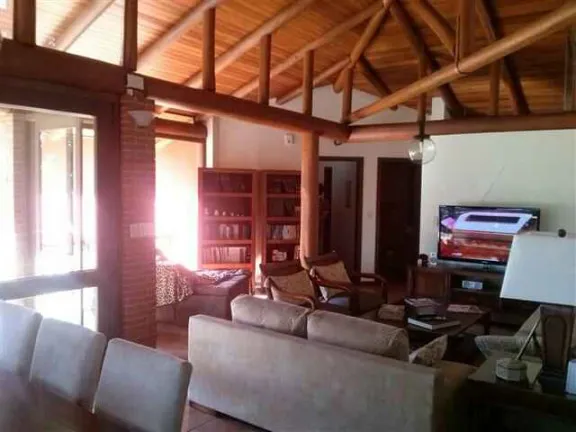 Imagem Casa com 3 Quartos à Venda, 250 m² em Primeira Linha - Criciúma