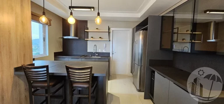 Imagem Luxo à Beira-Mar Cobertura Duplex na Barra Sul de BC 5/4 5 V