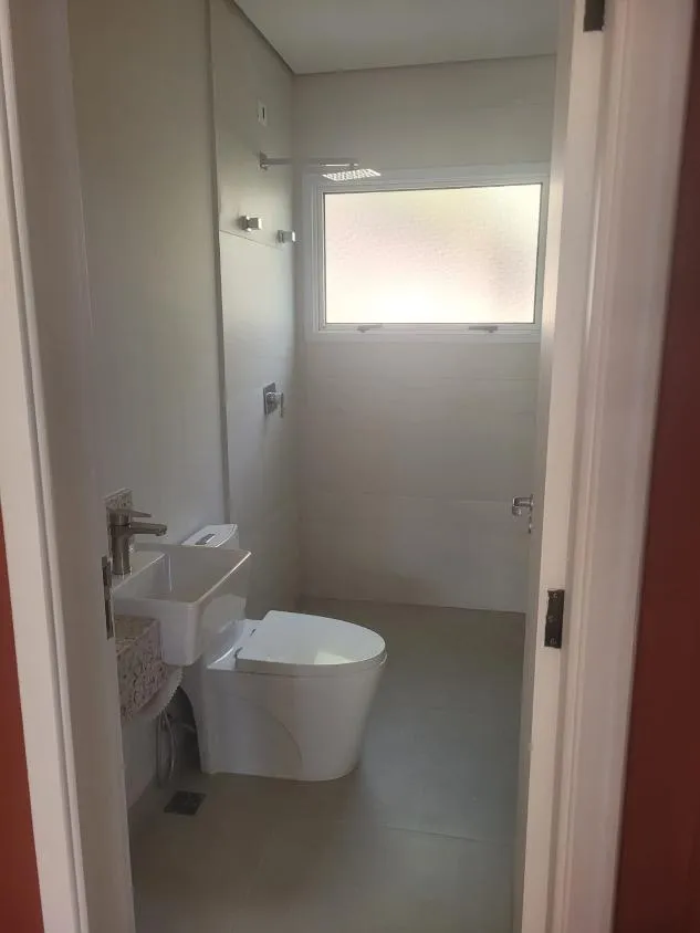 Imagem Casa em condomínio de alto padrão em Vinhedo, com ótimo custo-benefício, ideal para quem busca conforto, privacidade e qualidade de vida!