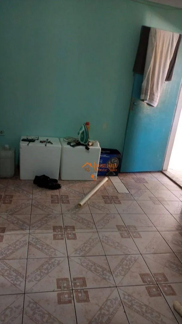 Imagem Sobrado com 12 dormitórios à venda, 375 m² por R$ 350.000,00 - Taboão - Guarulhos/SP
