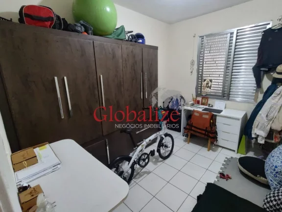 Imagem Lindíssimo apartamento de 2 dormitórios com garagem coletiva e bicicletário no coração do Gonzaga em Santos São Paulo por R$.350.000,00 !