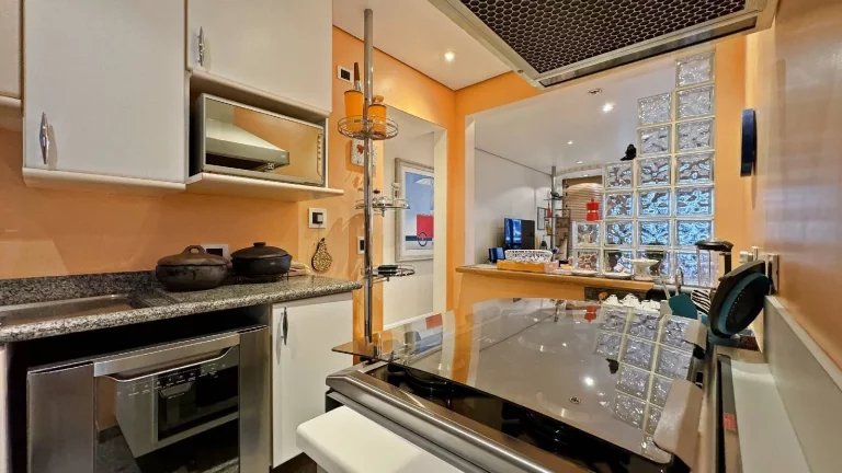 Imagem Apartamento à venda Riviera módulo 6 andar alto com quadra de tênis.