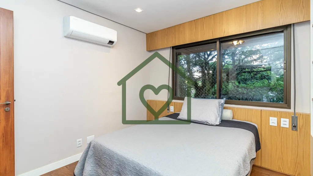 Imagem Apartamento com 259 m² privativos a 100 metros do Parcão!!! 
 
3 dormitórios sendo 1 suíte, ampl...