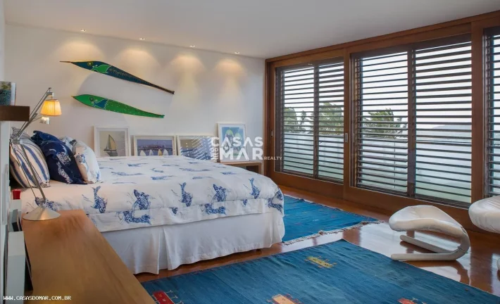Imagem Casa Frente Mar para Temporada em Armação dos Búzios / RJ no bairro Praia Rasa