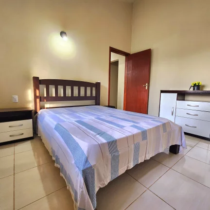 Imagem Casa Térrea em Garopaba-SC: 3 Dorms, Churrasqueira, Vista Privilegiada, Próx. ao Centro