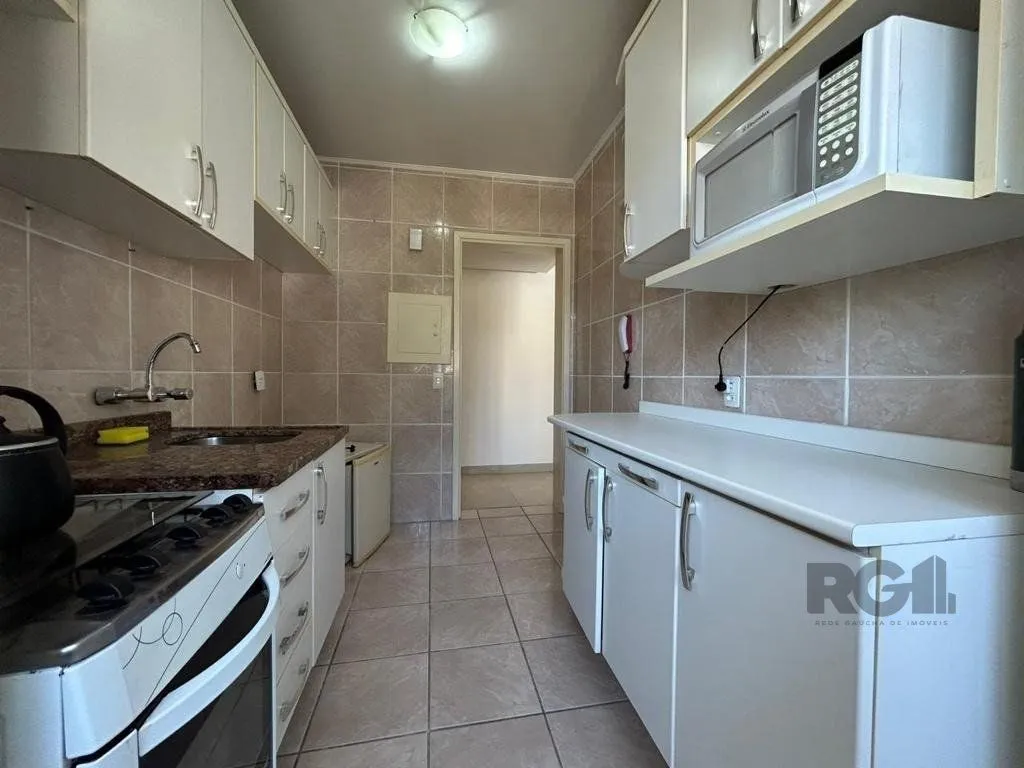 Imagem Apartamento de 72m² com 2 dormitórios, no bairro no bairro Mont Serrat.