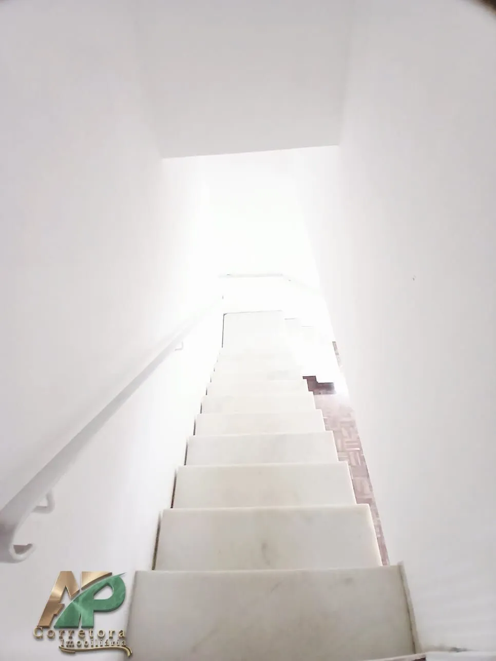 Imagem Casa à Venda em Santo Amaro: 3 Dorms (1 Suíte) + Edícula | Oportunidade Única!