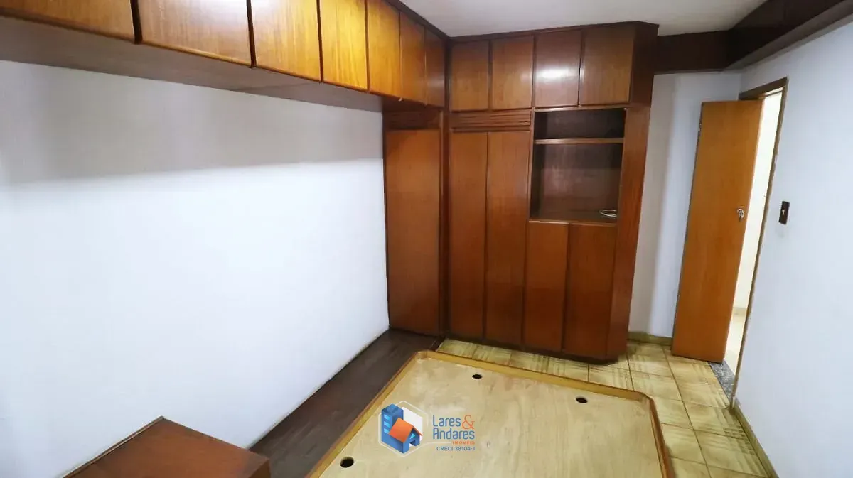 Imagem Casa para venda em Bortolândia com 4 quartos, sendo 1 suíte, 188m²