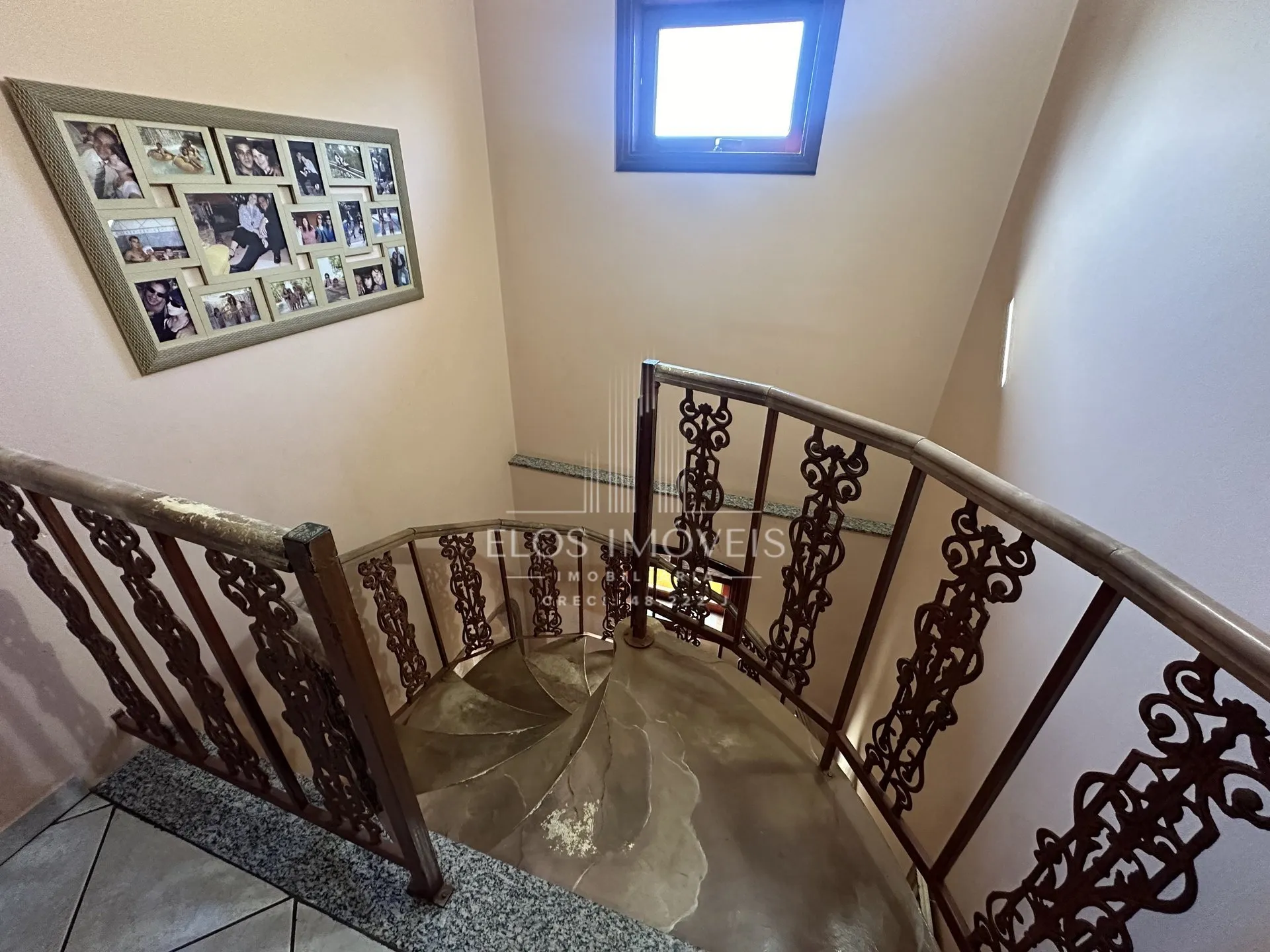 Imagem Sobrado de 3 quartos, 222m² no bairro Jardim das Palmeiras, em Limeira
