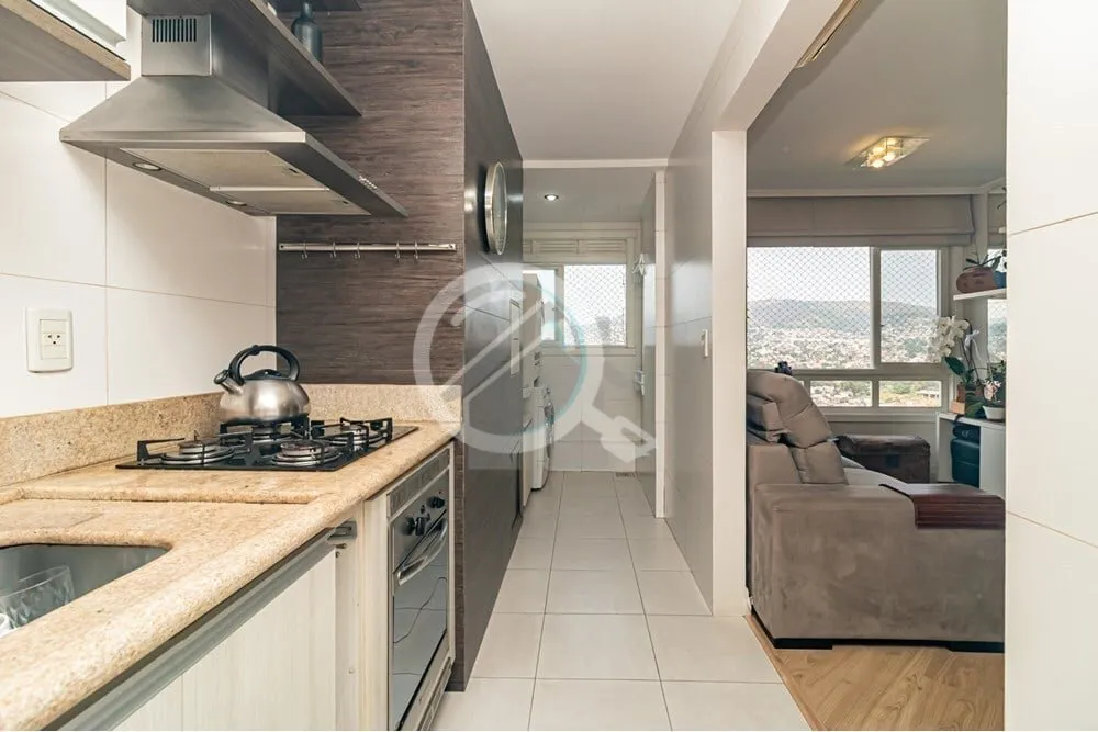 Imagem Apartamento amplo em andar alto com vista permanente e panorâmica da cidade, em rua arborizada e tr...