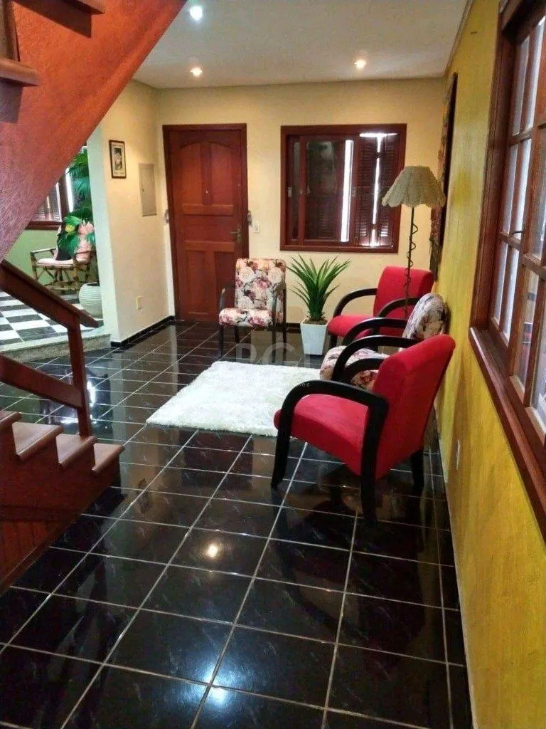 Imagem Casa para Venda - 320m², 4 dormitórios, 2 vagas - Vila Nova