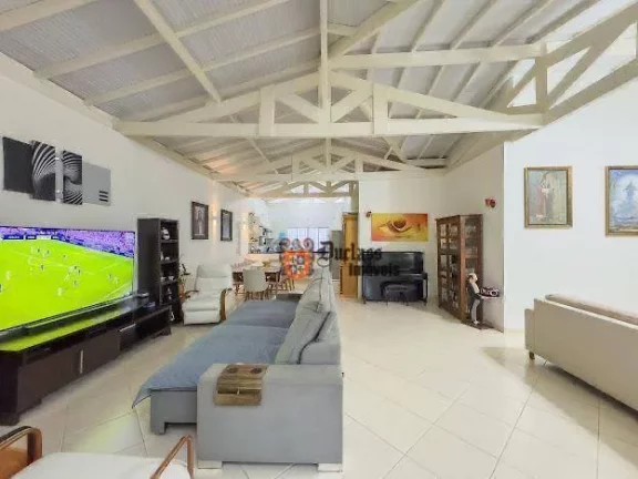 Imagem Chácara com 5 dormitórios à venda, 2000 m² por R$ 1.100.000,00 - Nova Suiça II - Valinhos/SP