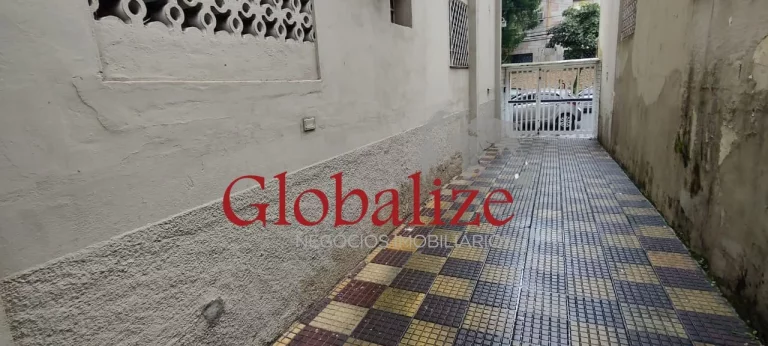 Imagem Sobrado em Vilagio de frente pra rua em Santos na Pompéia com 2 dormitórios por apenas R$ 800.000,00