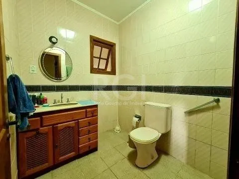 Imagem Casa de 388m² com 3 quartos.