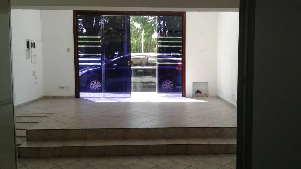 Imagem Comercial à venda 3 Quartos, 1 Suite, 10 Vagas, 664M², São Benedito, Pindamonhangaba - SP