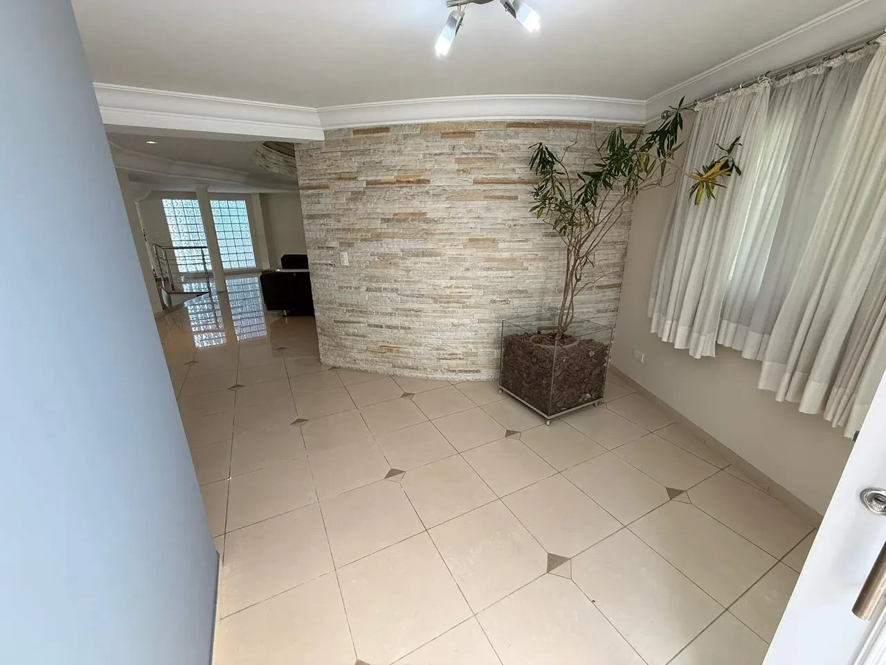 Imagem Sobrado com 4 Quartos à Venda, 494 m² em City América - São Paulo