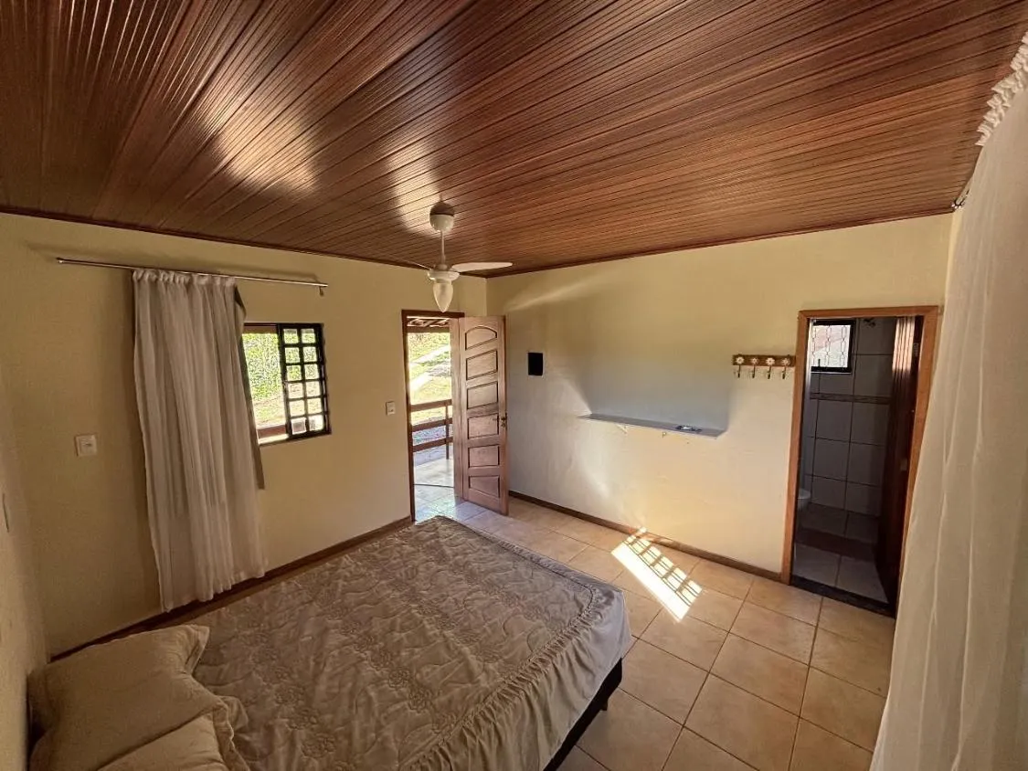 Imagem Linda Chácara à Venda em Moeda/MG / área total de 2.500 m²