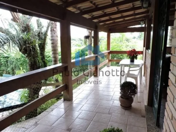 Imagem Exclusividade e Sofisticação: Casa de Alto Padrão na Granja Viana