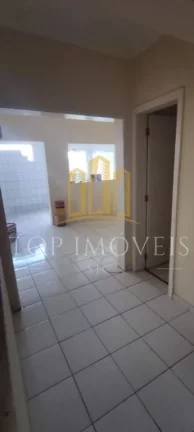 Imagem Espaçosa casa três dormitorios com edicula completa nos fundos