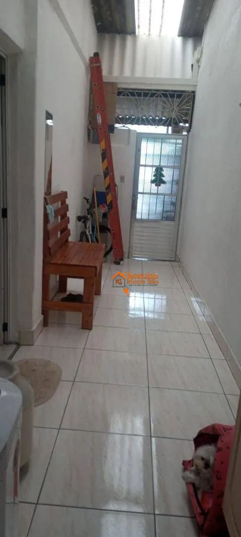 Imagem Sobrado com 4 dormitórios à venda por R$ 600.000,00 - Parque Renato Maia - Guarulhos/SP