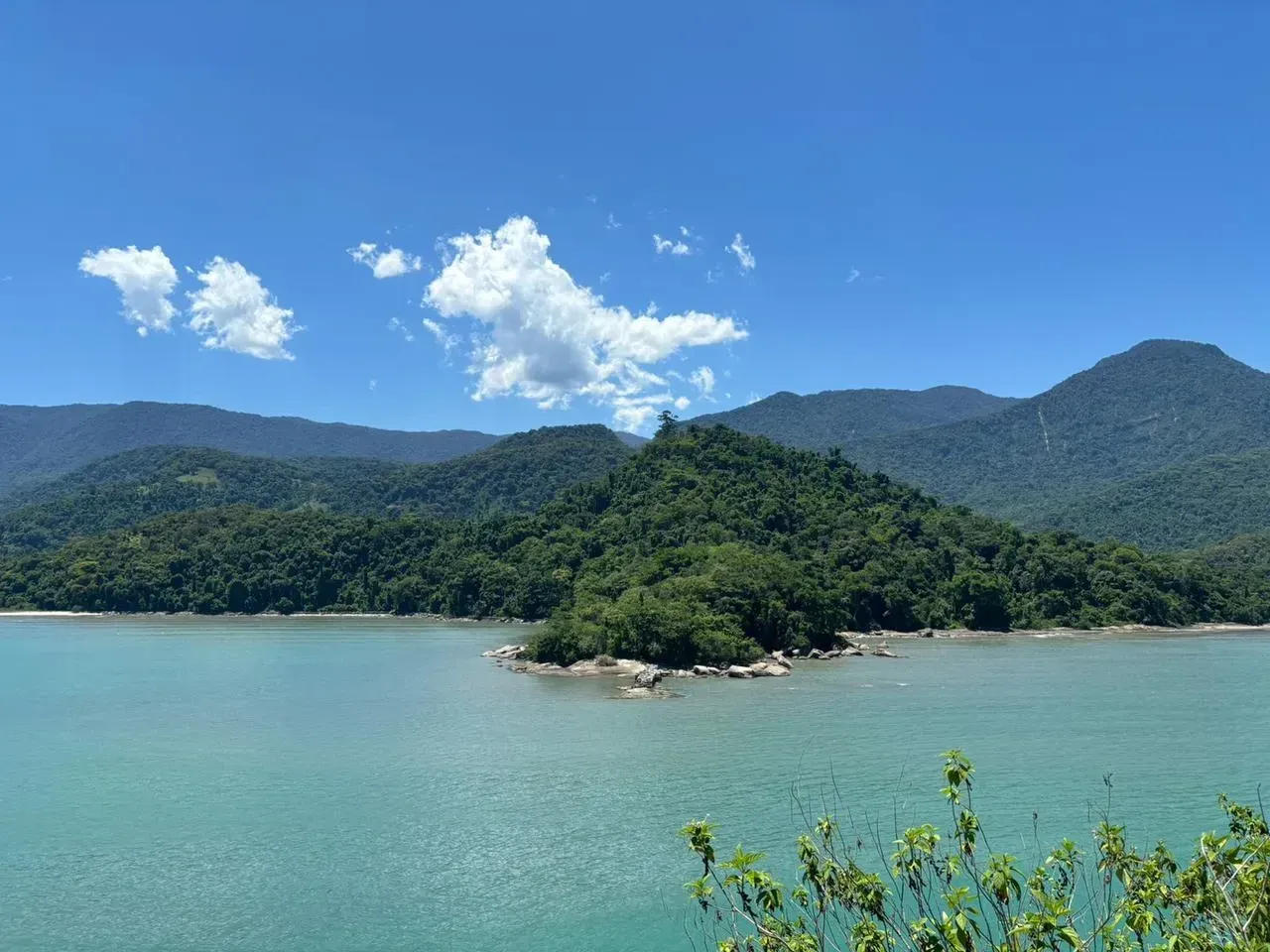Imagem Terreno à Venda, 5500 metros em Ilha a Venda  - Paraty