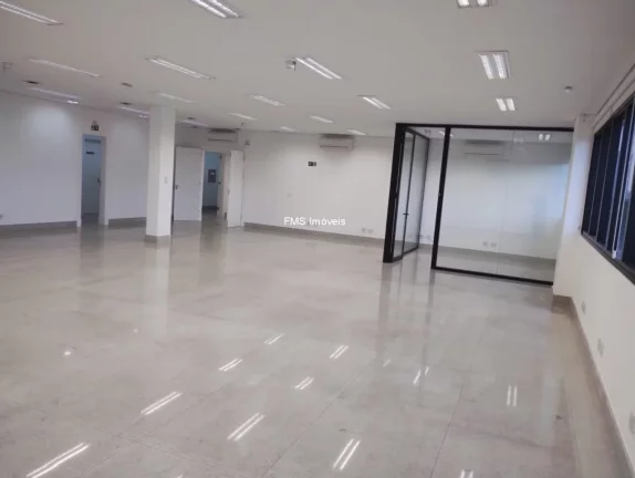 Imagem Prédio comercial com 3.185m2 na Barra Funda.