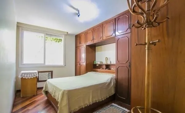 Imagem Casa sobrado no Petrópolis com 7 dormitórios e 4 vagas
