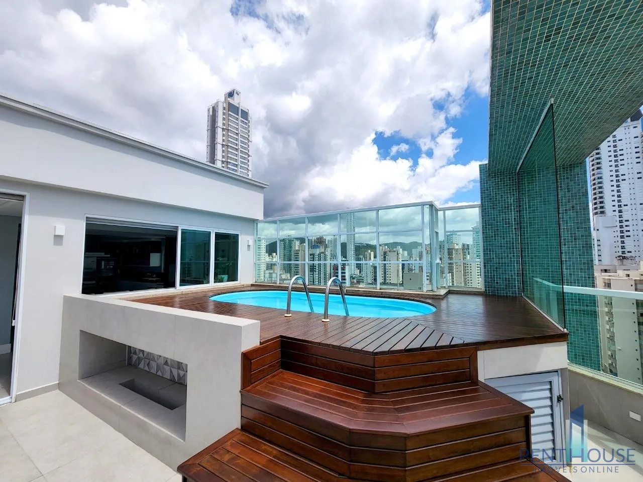Imagem Cobertura Duplex para Venda em Balneário Camboriú, CENTRO, 3 dormitórios, 3 suítes, 4 banheiros, 3 vagas