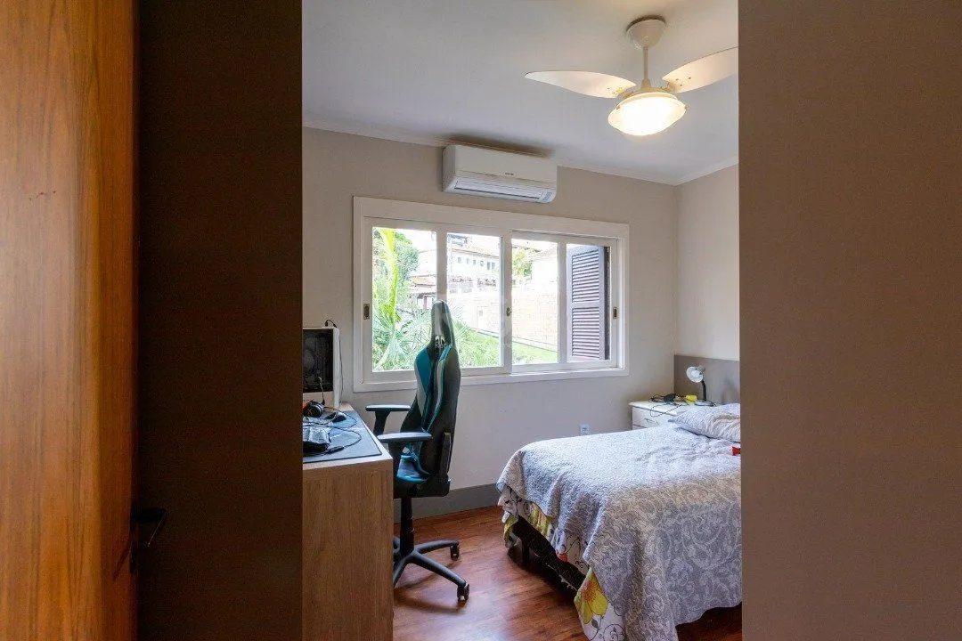Imagem Cobertura para Venda - 234.17m², 3 dormitórios, sendo 1 suites, 2 vagas - Cristal