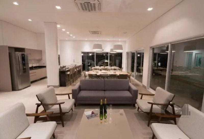 Imagem Apartamento para Venda - 138.33m², 3 dormitórios, sendo 1 suites, 3 vagas - Centro