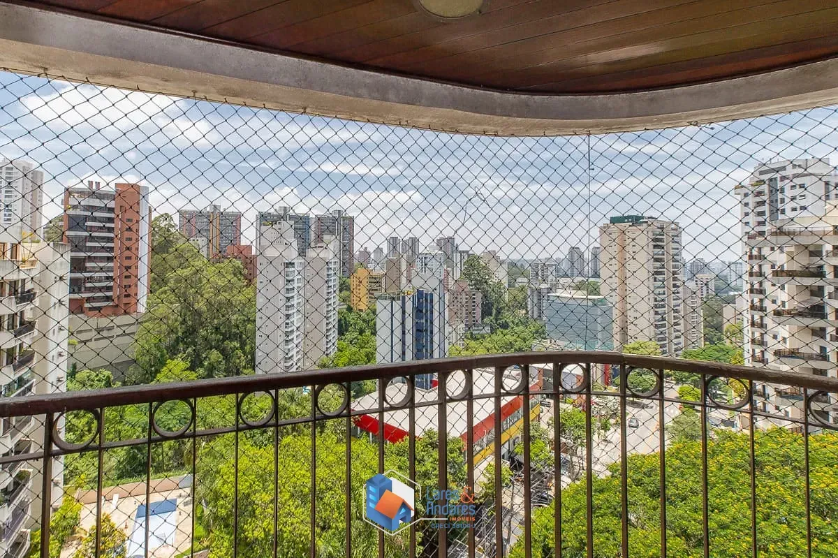 Imagem Apartamento para venda em Vila Andrade com 3 quartos, sendo 3 suítes, 175m²
