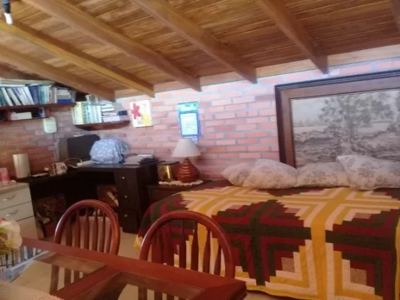 Imagem Excelente Casa com 350m², Condomínio Fechado, situado em Viamão.