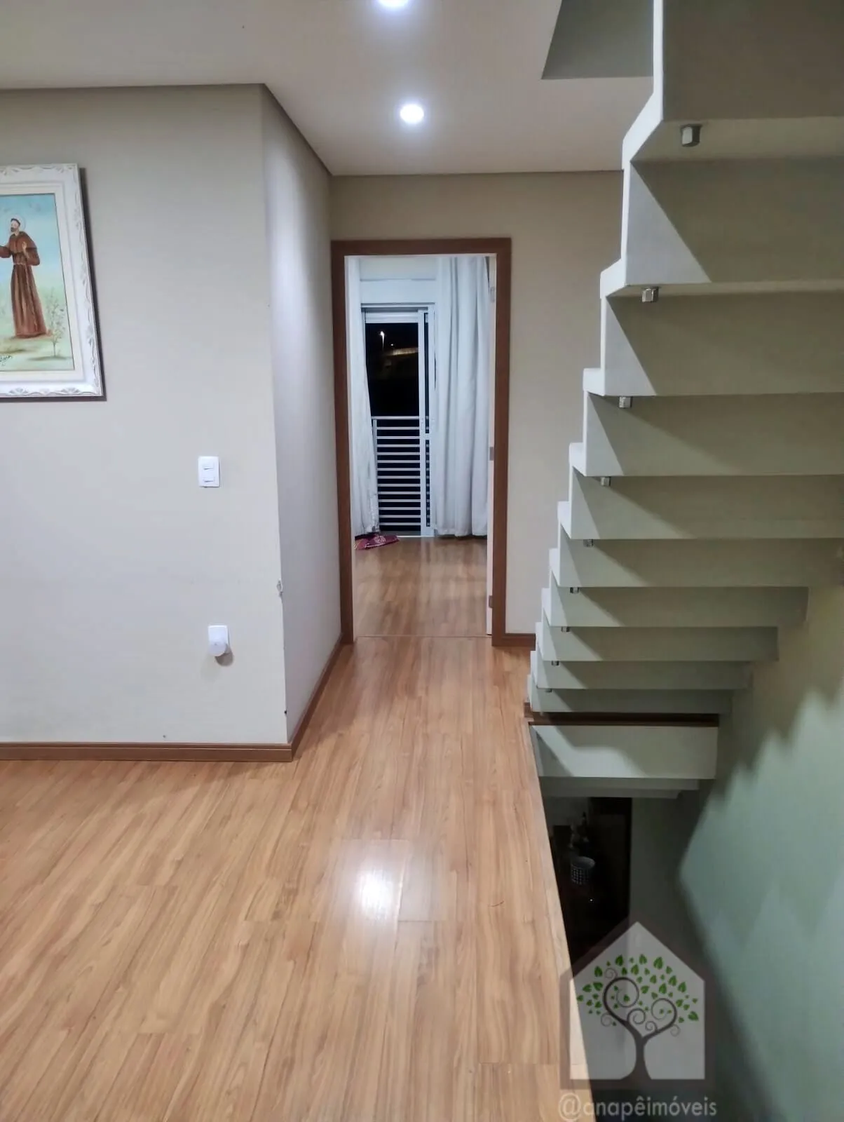 Imagem Casa 3 Quartos com 2 Suítes no Carianos, Florianópolis