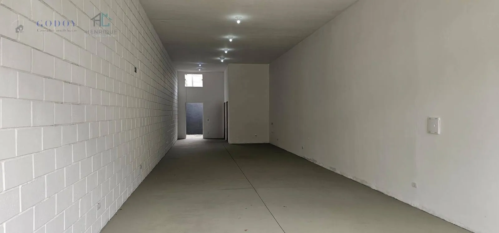 Foto do imóvel Excelente oportunidade de investimento em avenida movimentada!