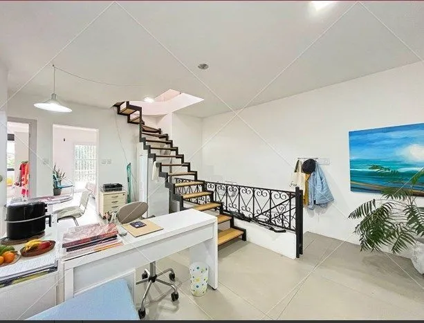Imagem Casa para Venda - 3 dormitórios, sendo 1 suites, 2 vagas - Menino Deus