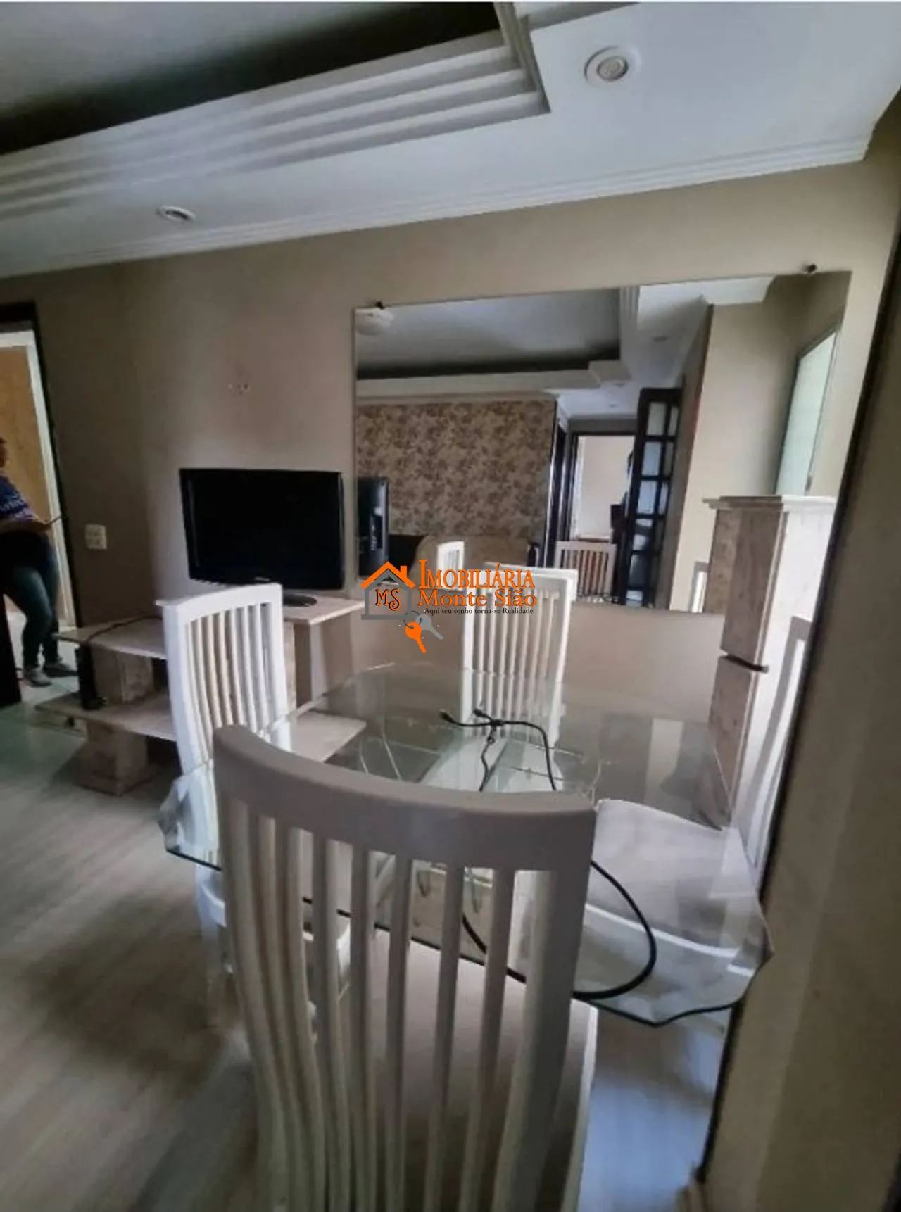 Imagem Apartamento com 2 dormitórios à venda, 52 m² por R$ 223.000,00 - Centro - Guarulhos/SP