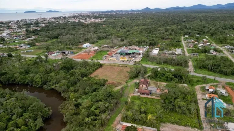 Imagem Terreno Industrial venda bem localizado em ITAPOÁ - SC