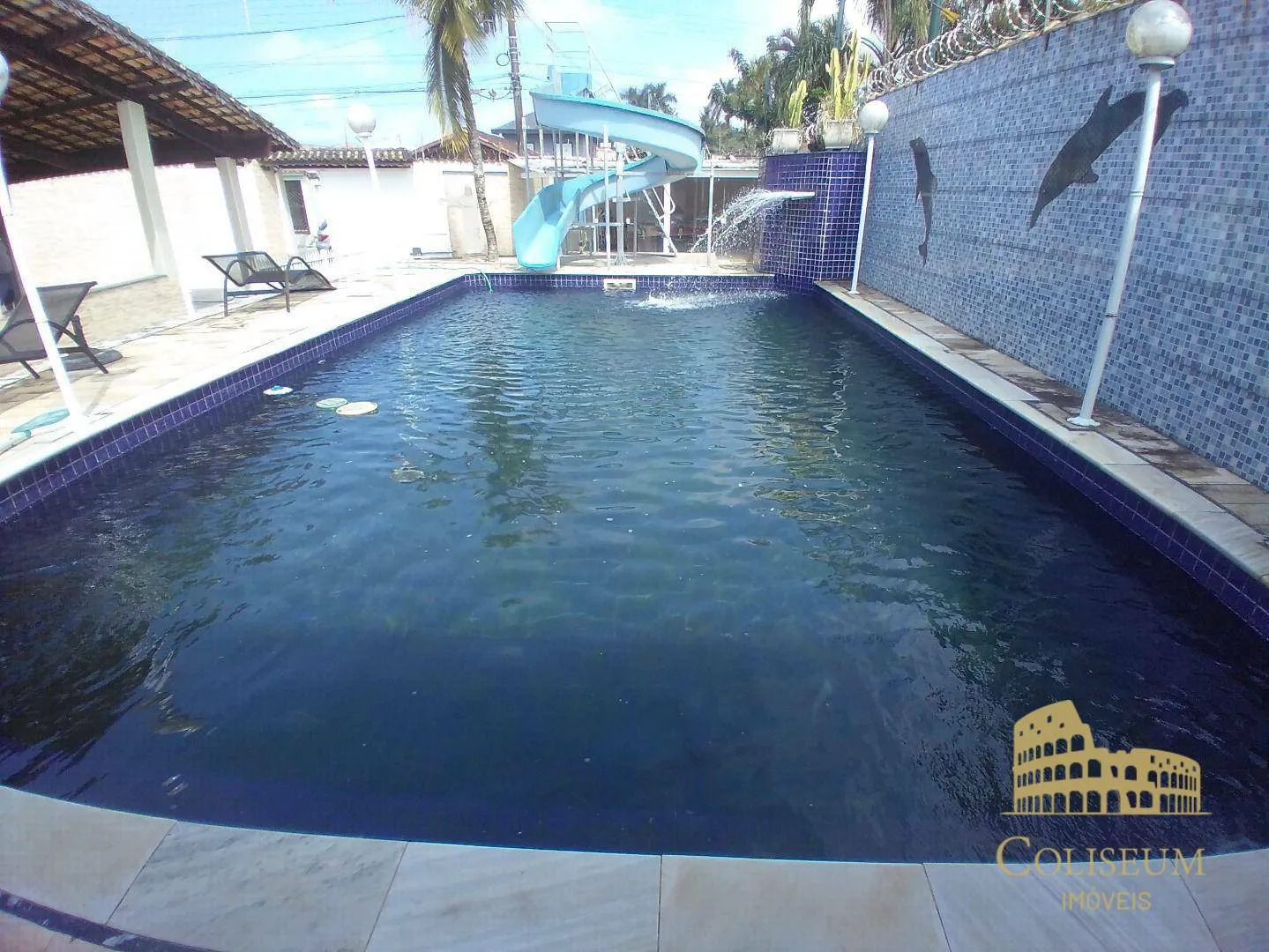 Imagem Casa com 3 Suítes e Piscina no Flórida