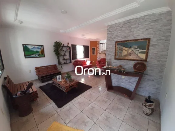 Imagem Sobrado com 4 dormitórios à venda, 420 m² por R$ 1.390.000,00 - Setor Jaó - Goiânia/GO