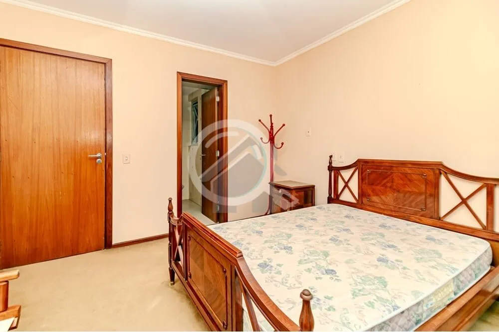 Imagem Este apartamento de 3 dormitórios, com 102m², localizado na Rua Doutor Vale, oferece um estilo de ...