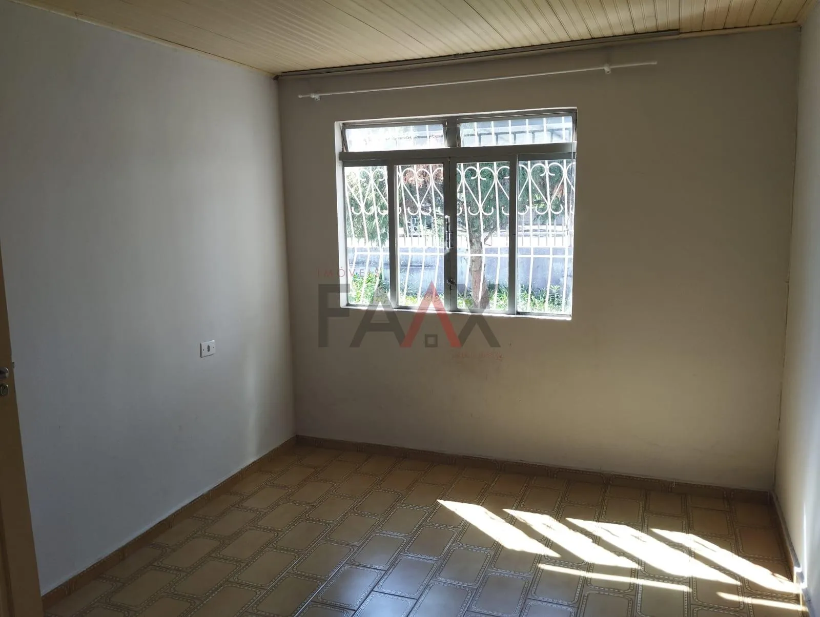 Imagem Casa à venda no trianon proximo ao Lacerda Verneck em Guarapuava - PR
