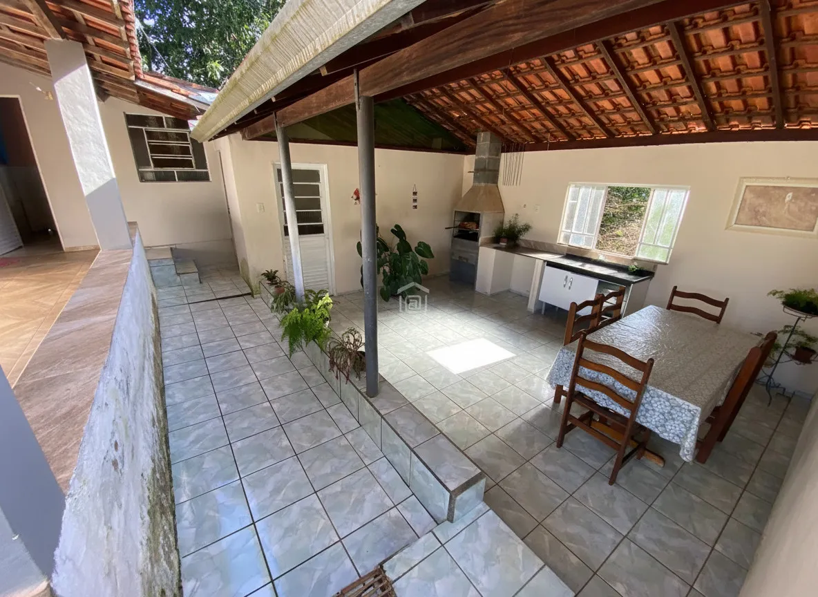 Imagem Chácara 100 m² à venda em Amendoins, Caldas