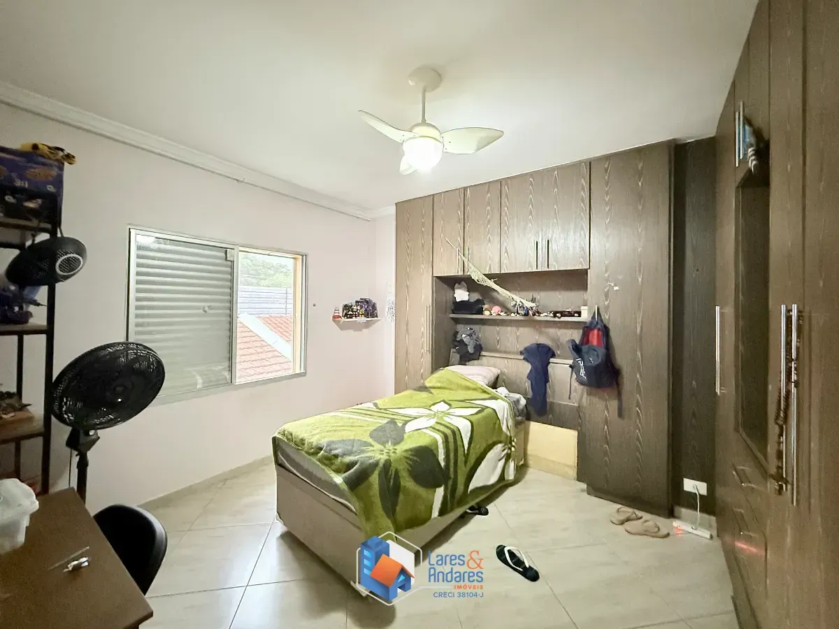 Imagem Sobrado para venda em Jardim dos Lagos com 3 quartos, sendo 3 suítes, 185m²