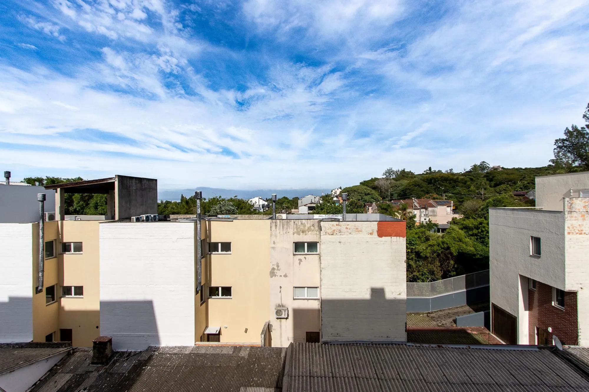 Imagem Excelente apartamento de 3 dormitórios, 1 suíte e 2 vagas de garagem.