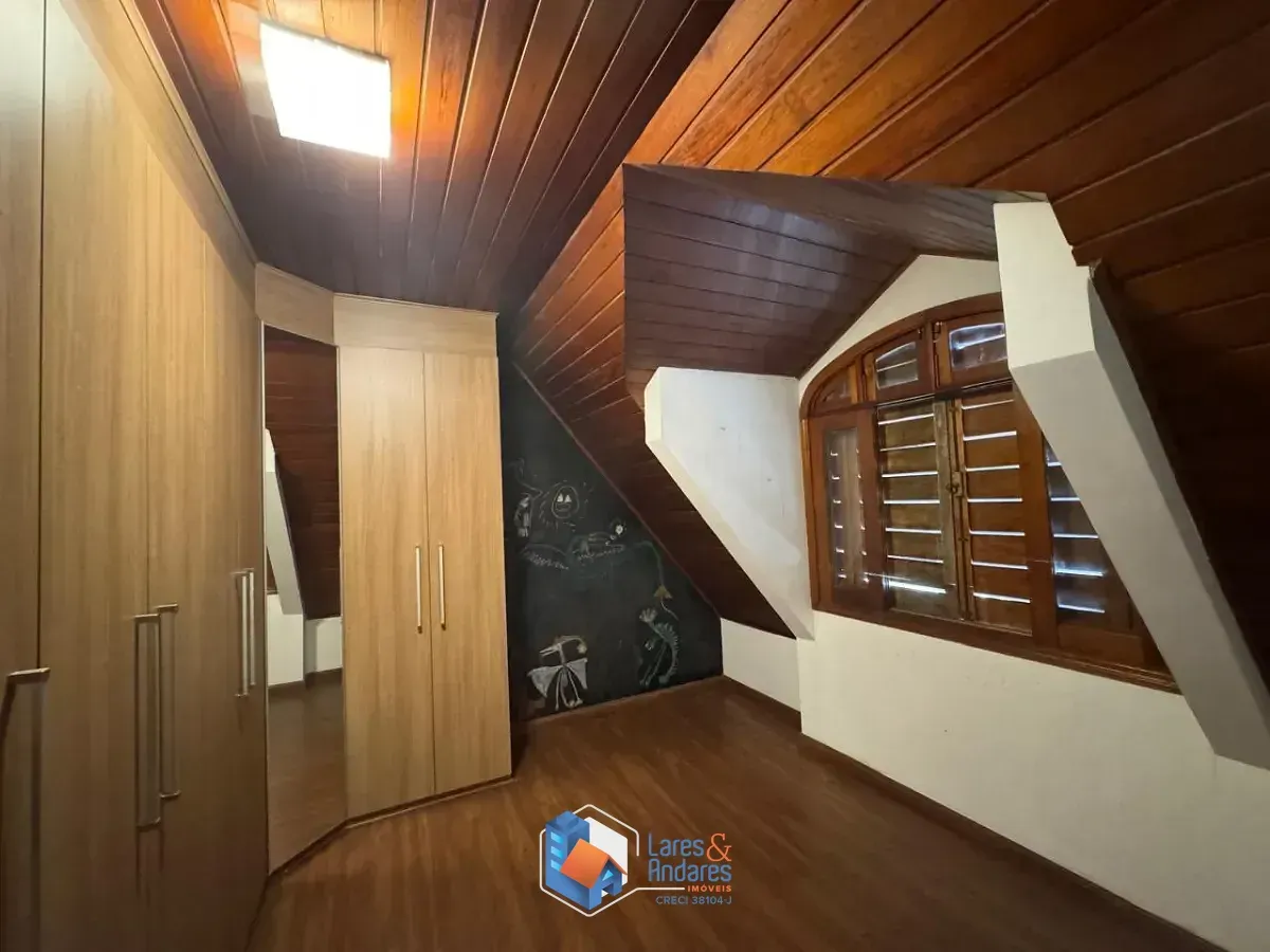 Imagem Casa para venda em Planalto Paulista com 4 quartos, sendo 4 suítes, 509m²
