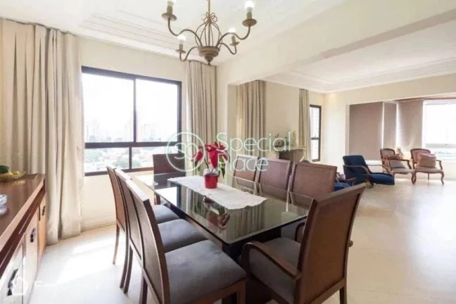 Imagem Apartamento com bastante luz natural, uma planta ampla, 1 km do Shopping Ibirapuera, Colégio Móbil...