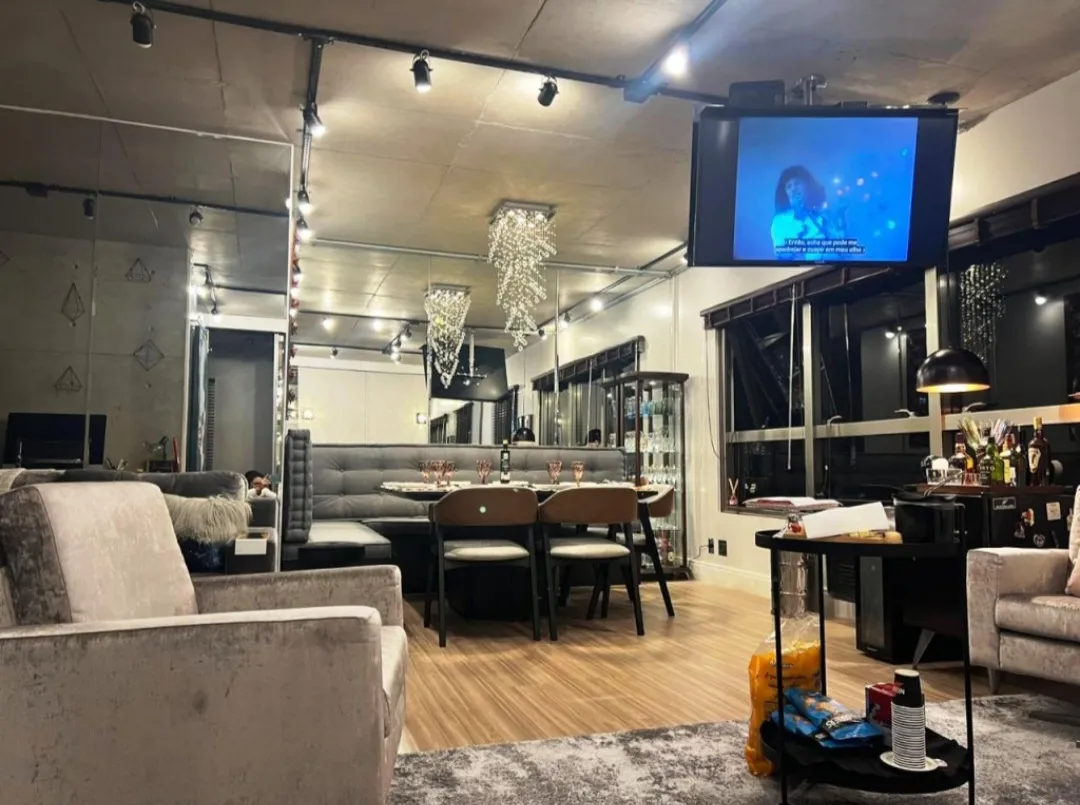 Imagem VENDO LINDO APARTAMENTO NO CONDOMÍNIO MAX HAUS!