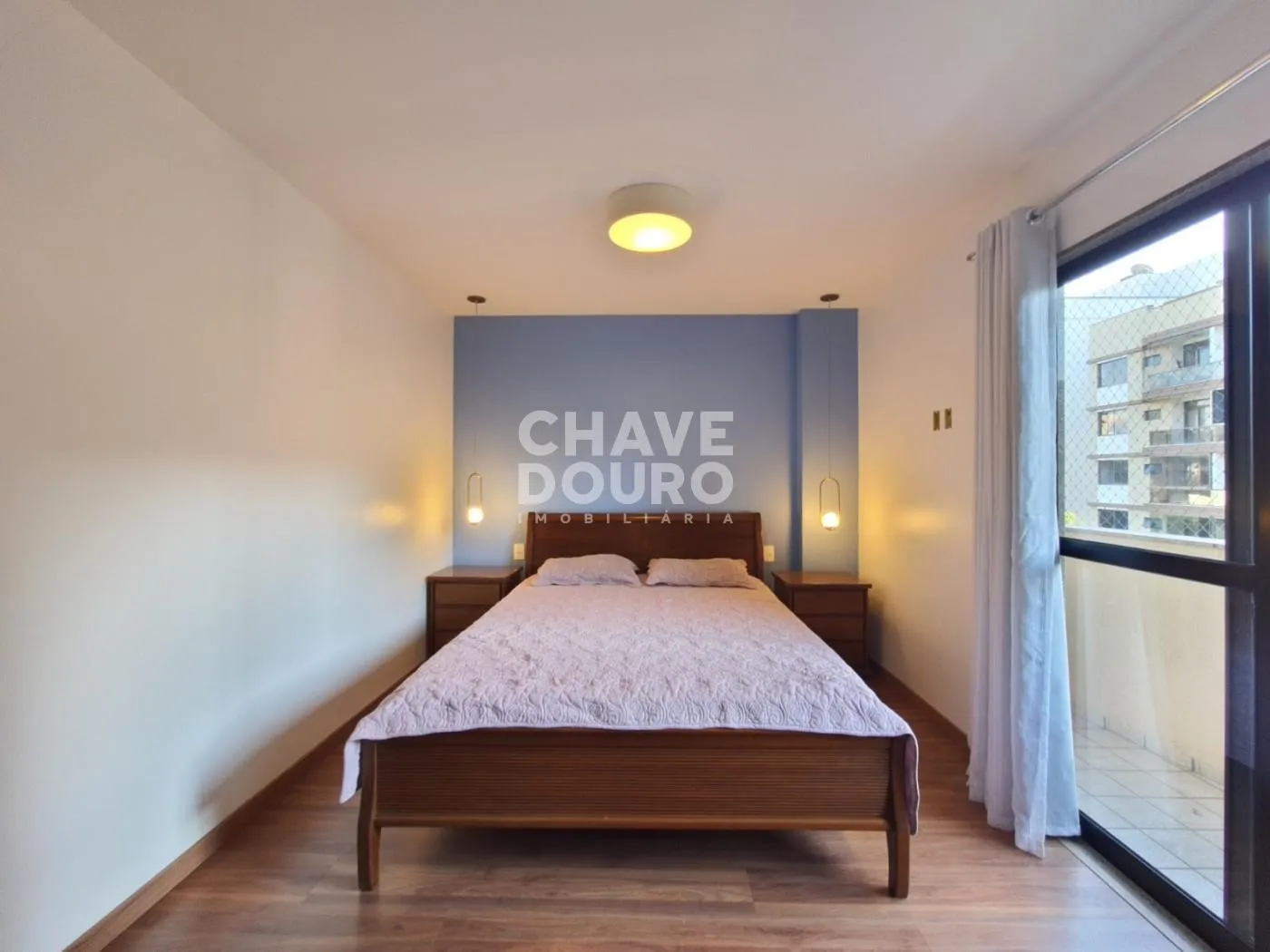 Foto do imóvel Apartamento de 2 Quartos (sendo 1 suíte com varanda) + Dependência e 1 Vaga em Agriões, Teresópolis - RJ